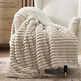 Bedsure Sherpa Throw Blanket for Couch - Super Soft Cozy Blanket for Bed, Fleece Thick Warm Blanket for Winter, Plush Beige Throw Blanket Gifts for Women, 50x60 Inches