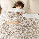 Bedsure Thick and Warm Sherpa Blanket Queen Size for Winter, Cheetah Print Queen Blanket for Bed, Fuzzy Plush Cute Leopard Print Blanket for Women, Beige, 90x90 Inches