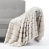 Cozy Bliss Faux Fur Throw Blanket for Couch, Cozy Soft Plush Thick Winter Blanket for Sofa Bedroom Living Room, 60 * 80 Inches Beige